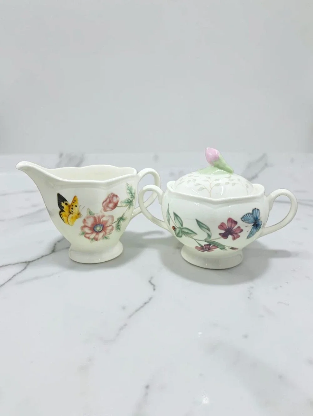 Lenox Butterfly Meadow Lidded Sugar Bowl & Creamer White Porcelain Scalloped
